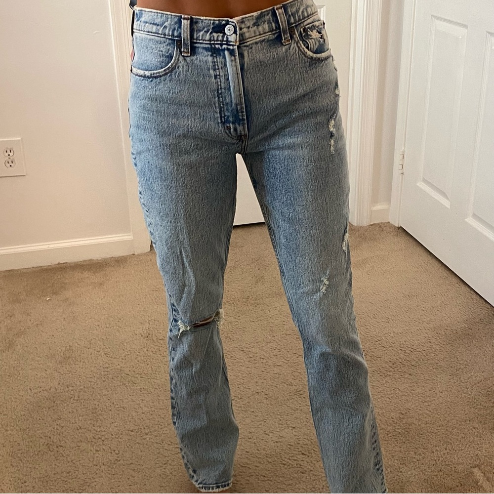 (NWT) Abercrombie & Fitch 90s Skinny High rise jeans! Size 29